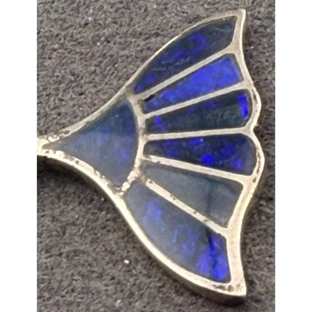 Vintage Whale Tail Charm Pendant Necklace Iridescent Opalescent Shimmer 925 16